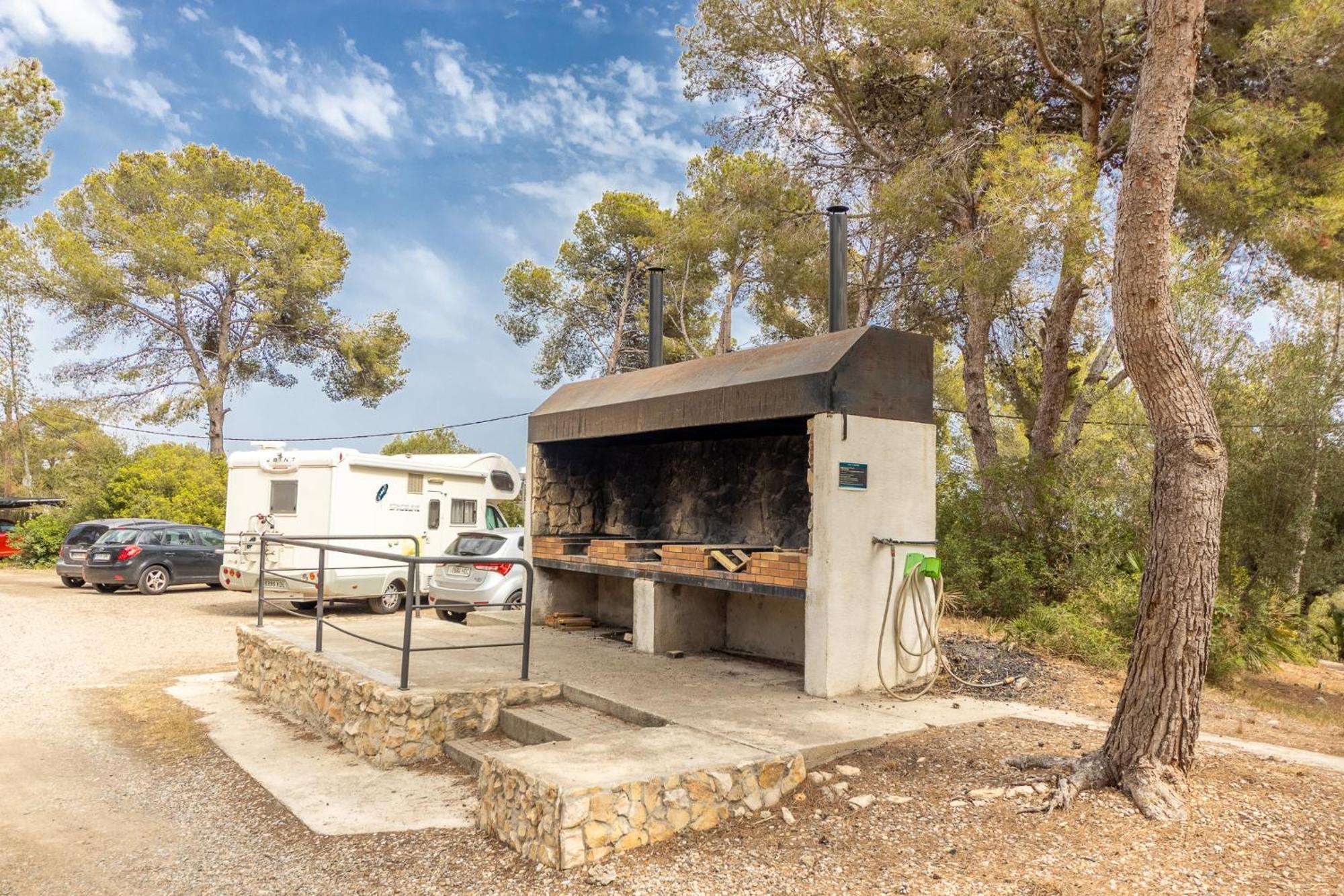 Luminoso Bungalow Con Parking Tarragona Eksteriør billede